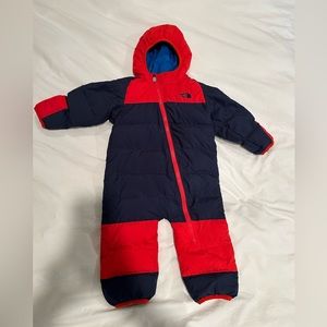 Used The North Face one piece for boys or girls. Size 12-18 mo